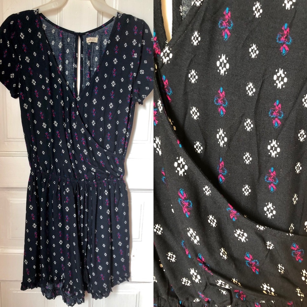 Hollister romper size XS